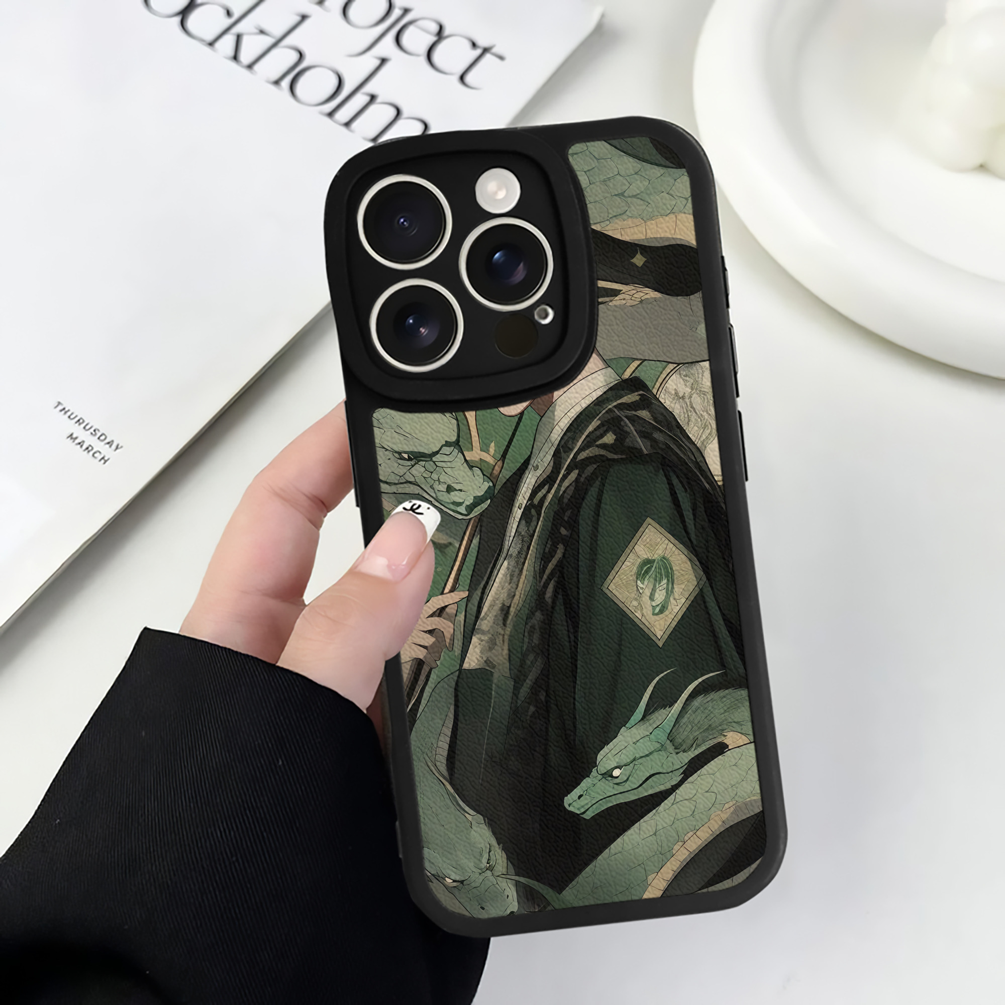 （画像用） Harry Potter ハリー・ポッターシリーズ 【iPhone 16シリーズ対応】シリコンスマホケース（レザー調） 材質：シリコン